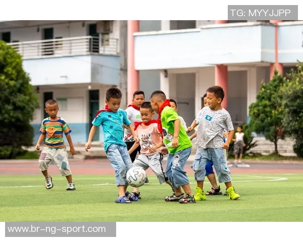 大禹路小学足球队奋勇拼搏展现青春风采助力校园体育发展 大禹路小学足球队奋勇拼搏展现青春风采助力校园体育发展